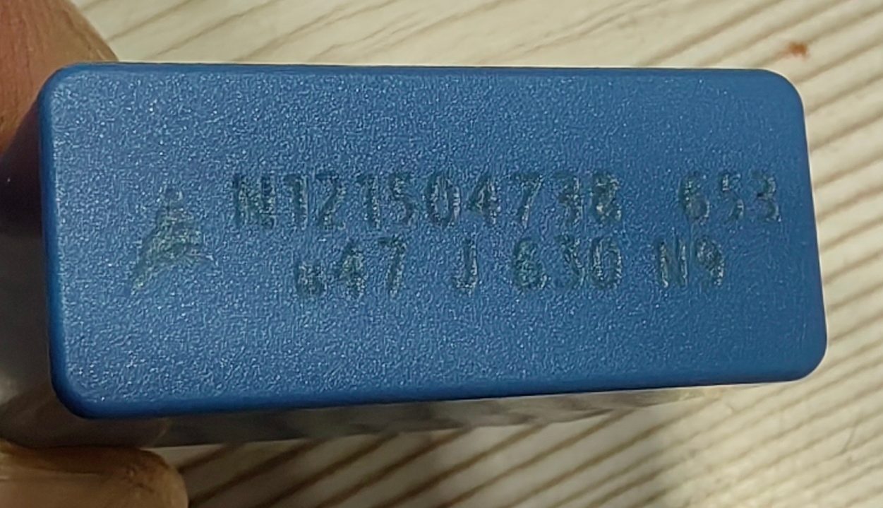 Конденсатор металлоплёночный EPCOS N12150473, К73-17, 0.47 мкФ, 630 В, 5%, MKP BOXED,B32653A6474J000