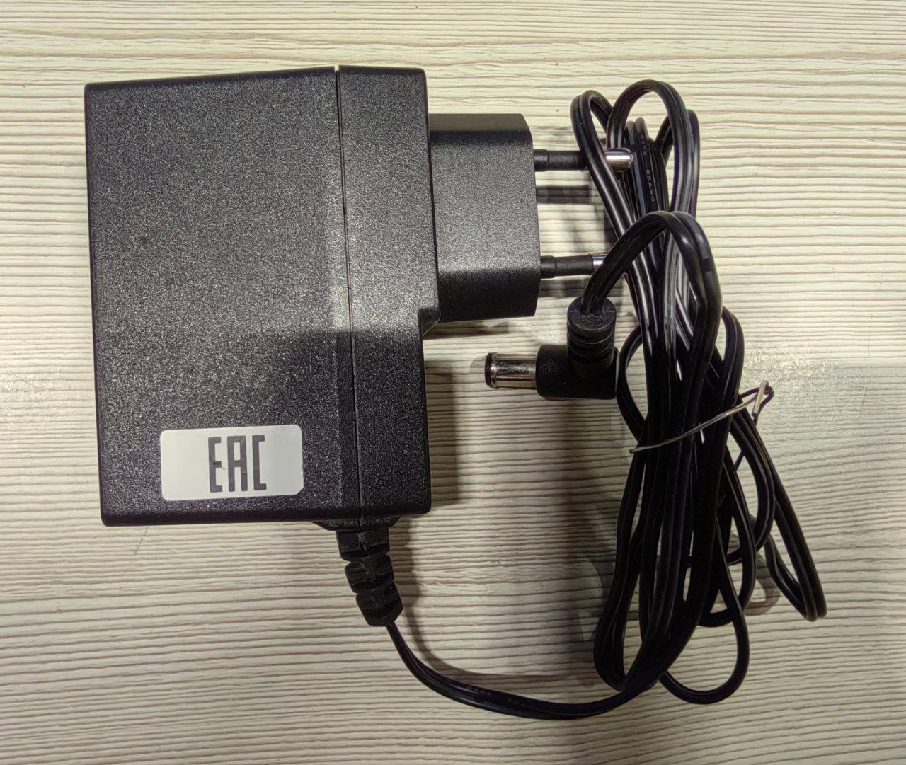 Адаптер YAESU PA-45C, 220В для HX400, s.n СПБ-965051, б.у, на проверку