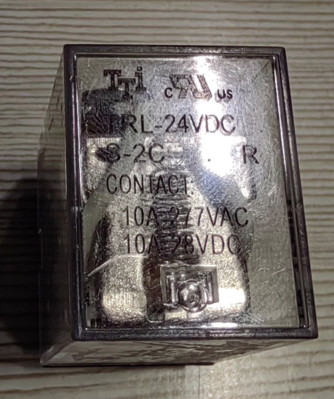 Реле промежуточное TTI TRL-24VDC S-2C, s.n СПБ-448558, б.у, на проверку