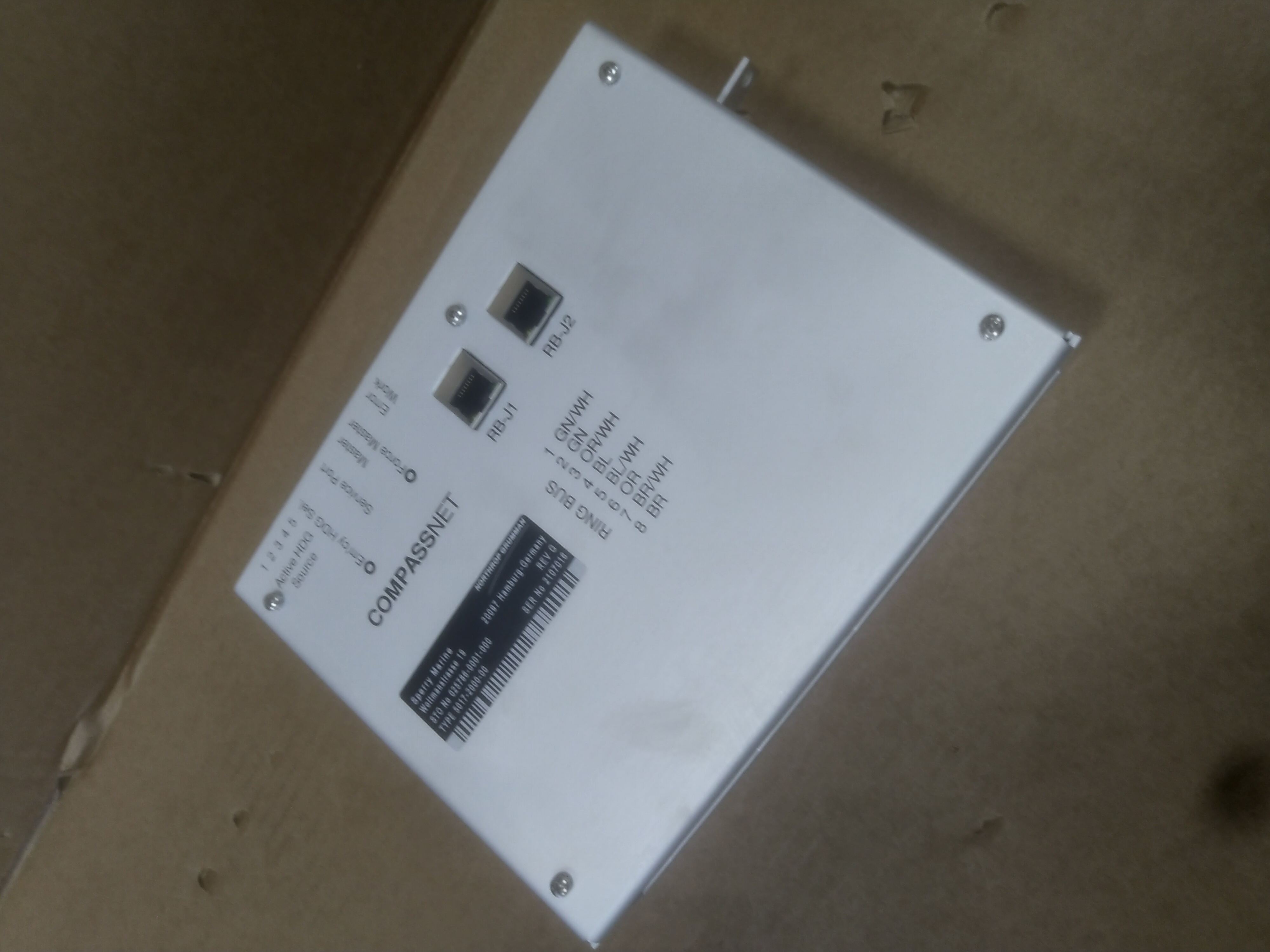 Блок распределения сигналов Gyro compass Data Distribution Unit type 5017-0000-00 б.у s.n 2106007 на