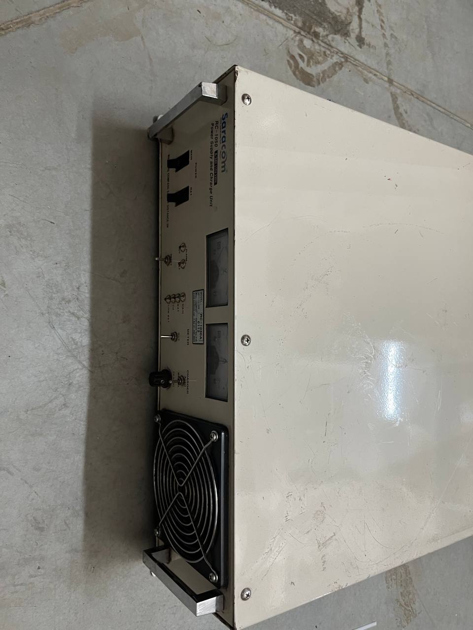 АЗУ Saracom RC-1050A s.n 0112 б.у на проверку